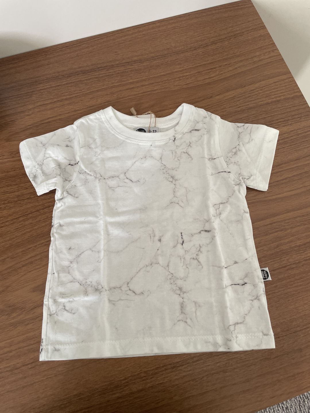Customer photo review of Camiseta Infantil Unissex Mármore Carrara