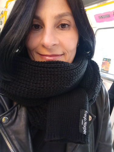 Customer photo review of Deep black