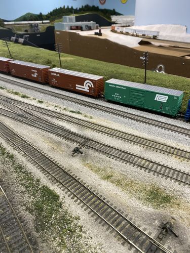 Customer photo review of Rapido 139006A Evans X72 Box car: Conrail Large Logo - Single Car- random car #, HO