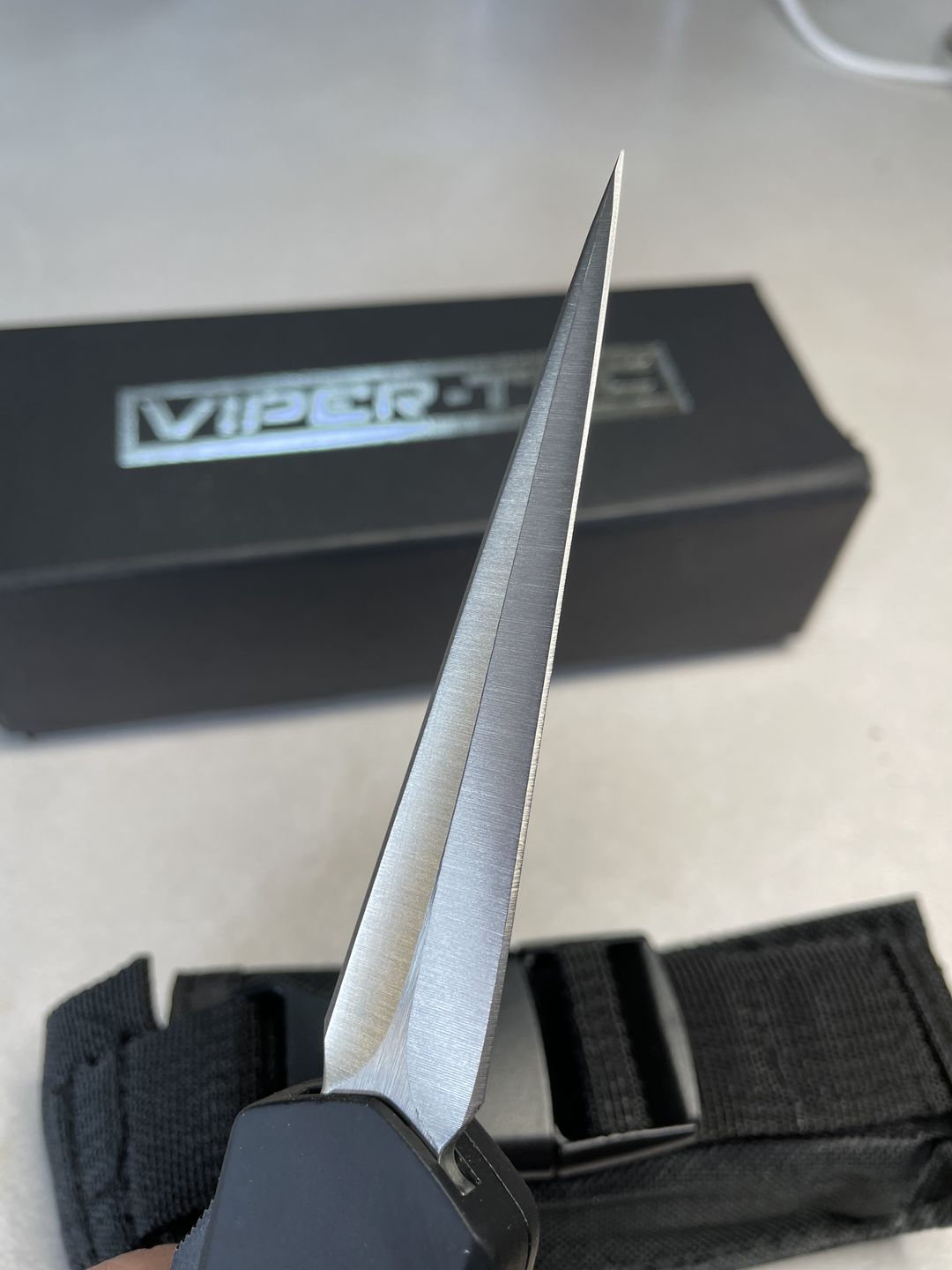 Customer photo review of Black Ghost D/A OTF - Hornet Blade