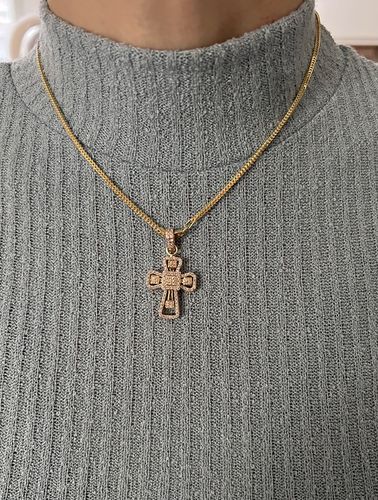 Customer photo review of *NEW* 14K Cross  CZ N Style Pendant W/ Hollow Franco Chain  JTJ™ -