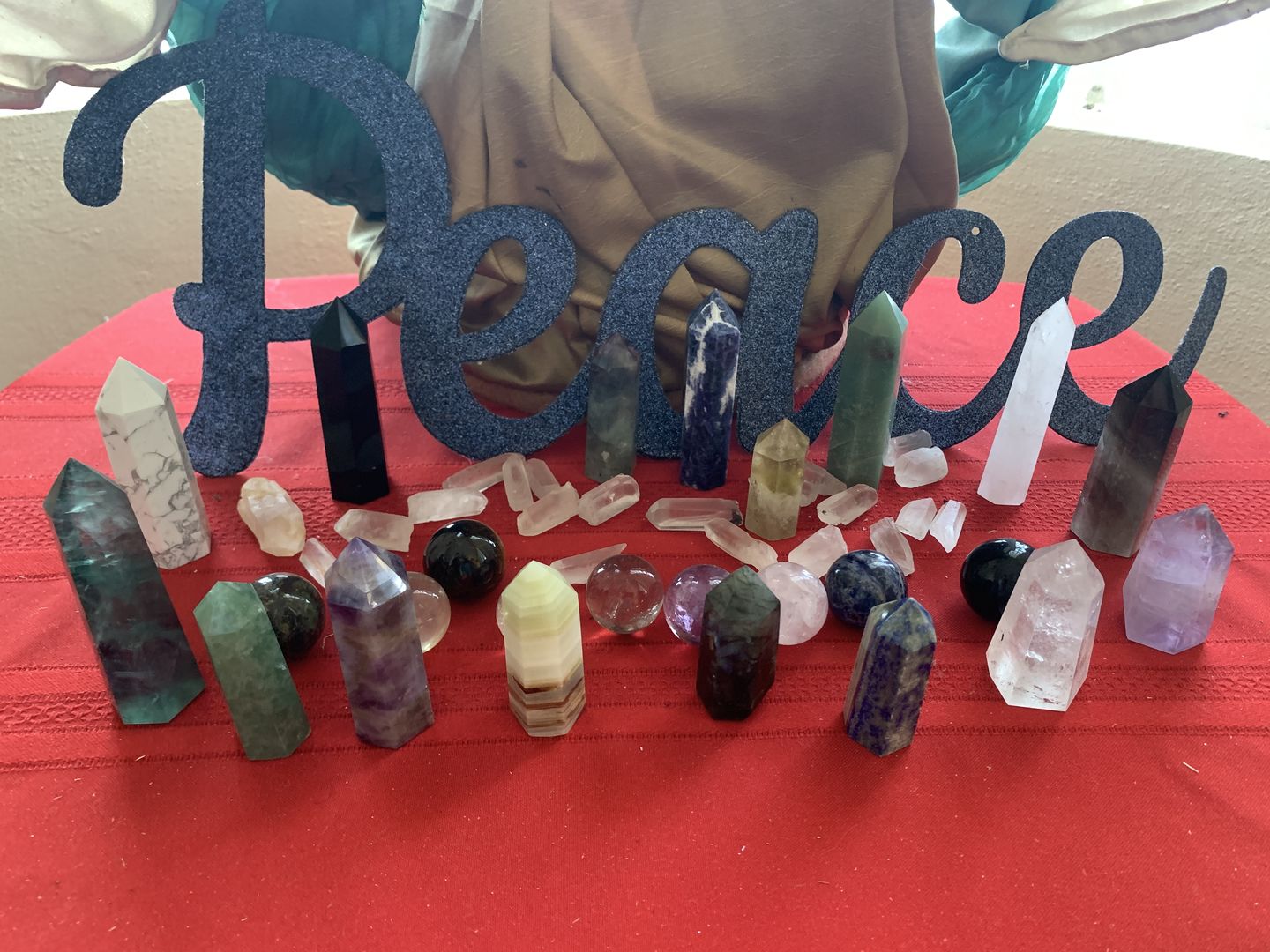 Customer photo review of 45 Crystal Super Pack - 16 Points, 9 Spheres & 20 Quartz Shards