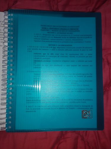 Avis photo d'un client sur Protège-documents à spirale OXFORD # A5 - 40 pochettes - Polypropylène - Translucide - Bleu turquoise