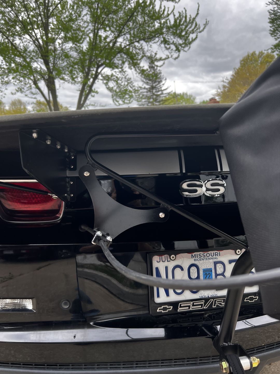 Customer photo review of Motion Raceworks Parachute Cable Holder 14-00007