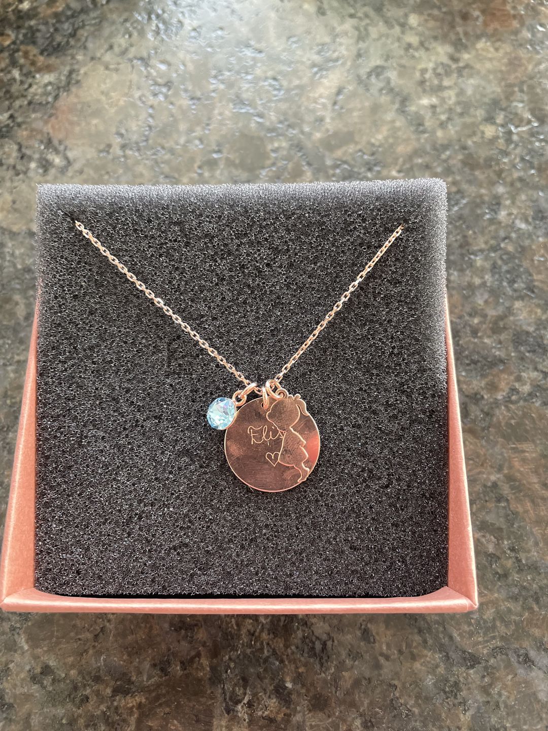 Customer photo review of Herzkette mit Gravur