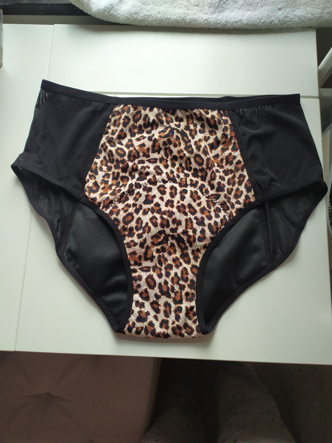 Customer photo review of Culotte Menstruelle gainante Clara (taille haute)