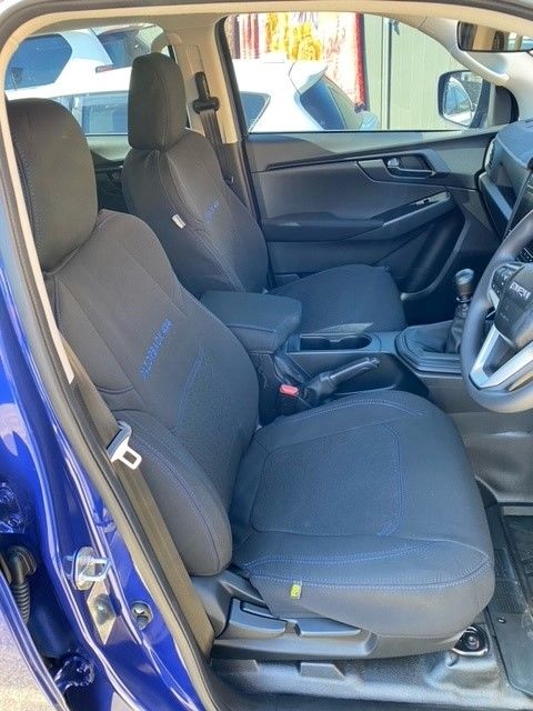 Customer photo review of Isuzu DMAX RG Premium Neoprene Full Bundle (Front + Rear + Accessories) (Made to Order)