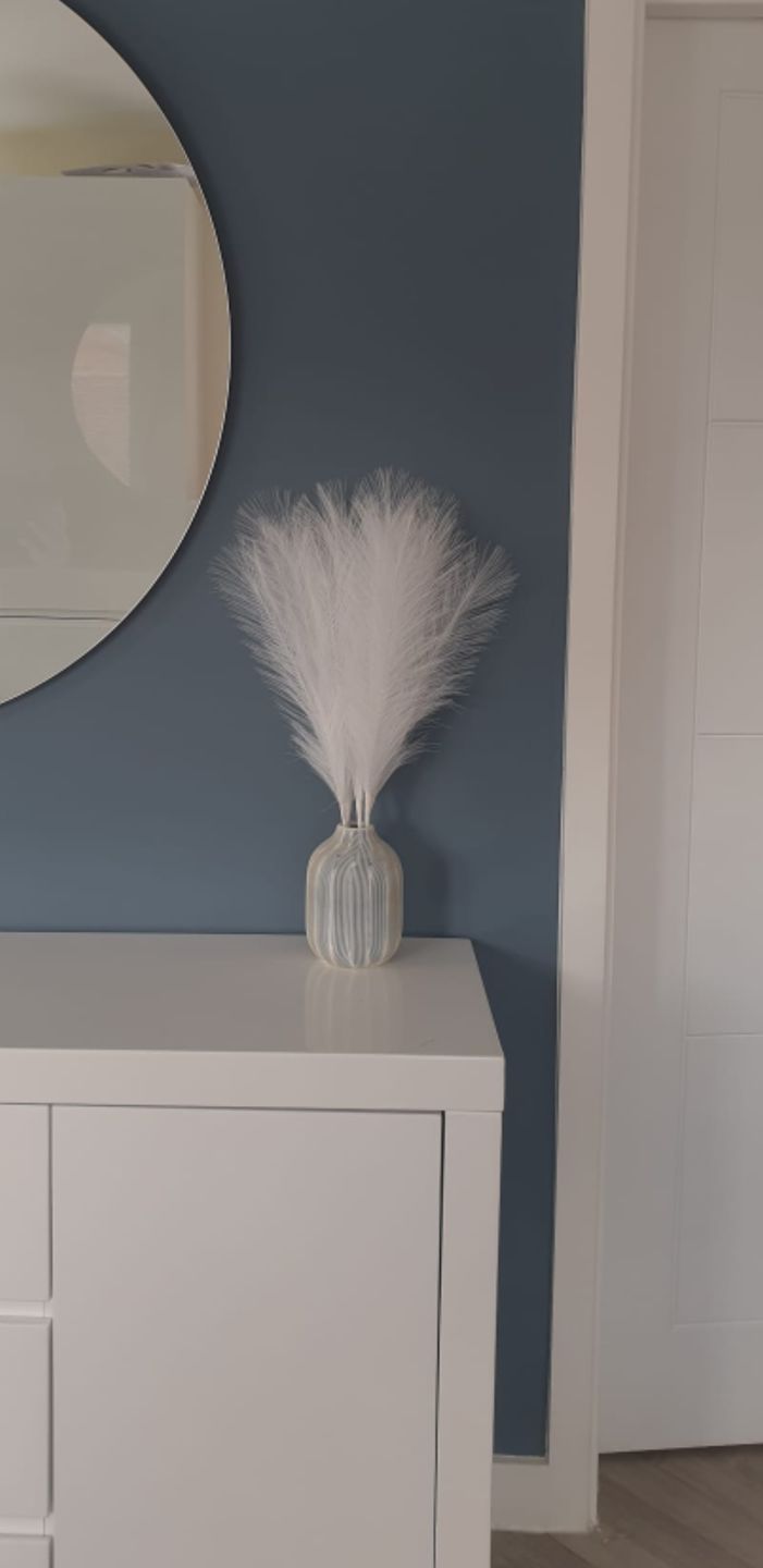 Customer photo review of Faux Pampas Grass - White