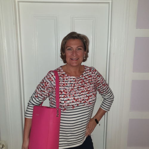 Customer photo review of LL Charlotte - Hot Pink