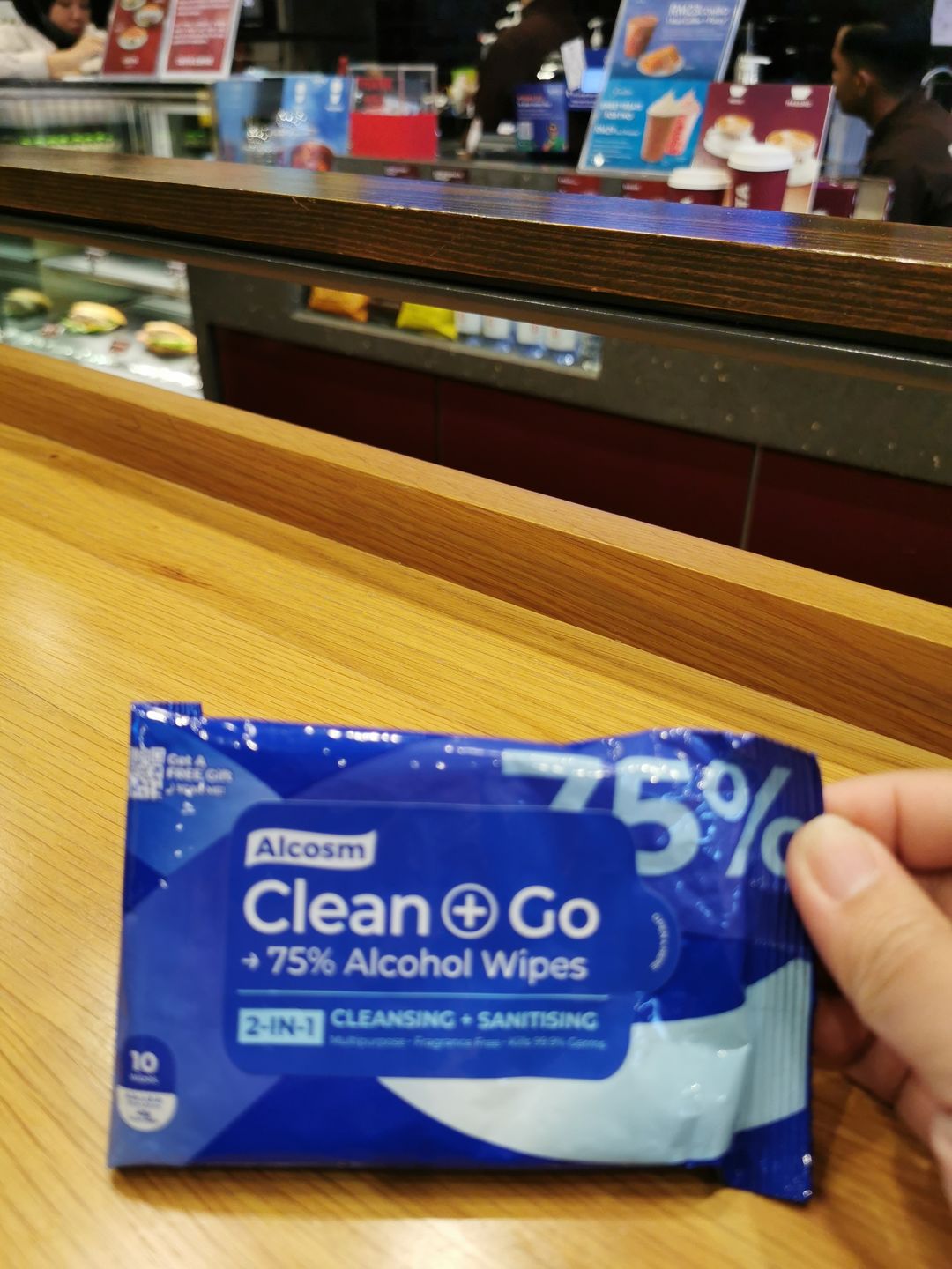 Customer photo review of 10 wipes (Bundle of 6) - 75% Alcohol Classic Wipes