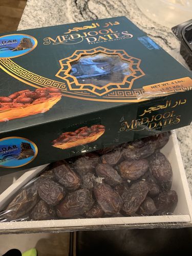Customer photo review of Medjool Whole Dates