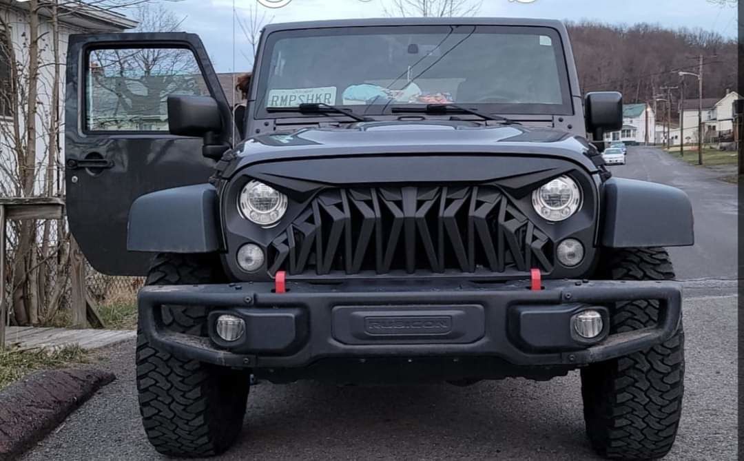 Customer photo review of Shark Grille - Matte Black for 07-18 Wrangler JK