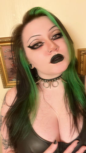 Customer photo review of OG Spikey BB Collar