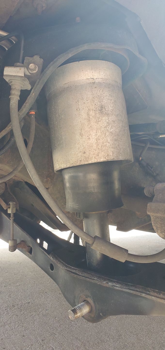 Customer photo review of 2007-2014 Ford Expedition Rear Air Suspension Conversion Kit (FX3RB)