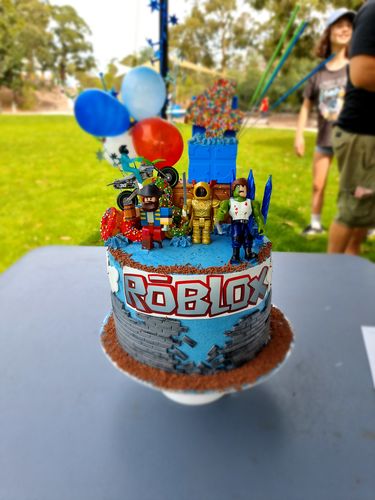 Customer photo review of A5 Rectangle Custom Edible Icing Image