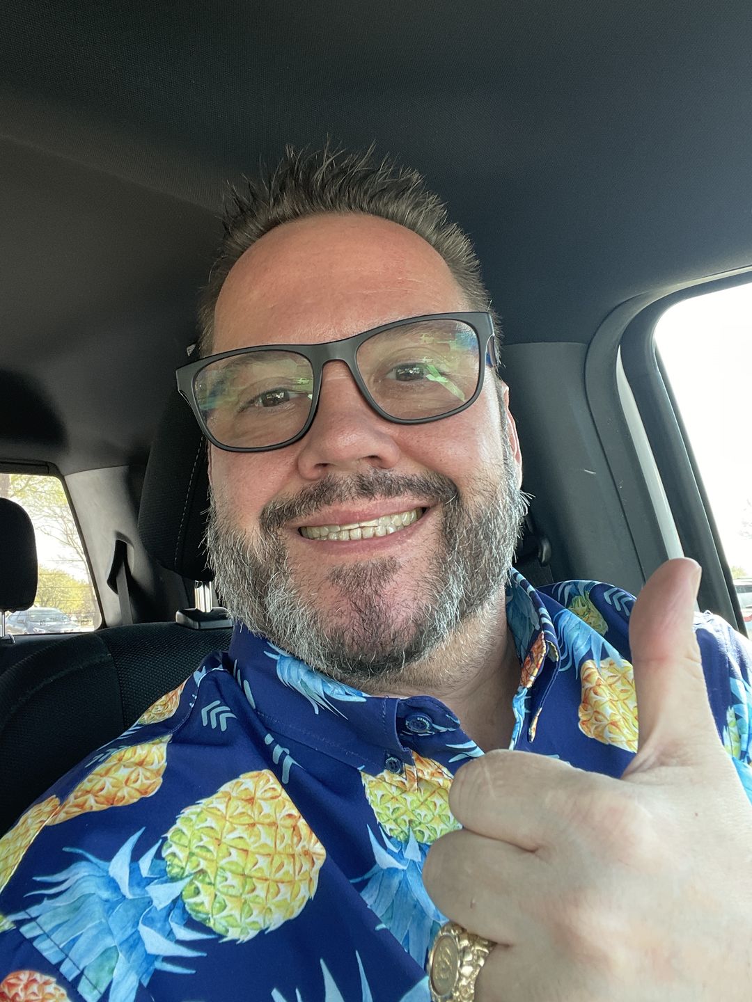 Customer photo review of PRE-ORDER ONLY 21 Pineapples Signature Button Up Shirt - ARRIVING JANUARY 2022