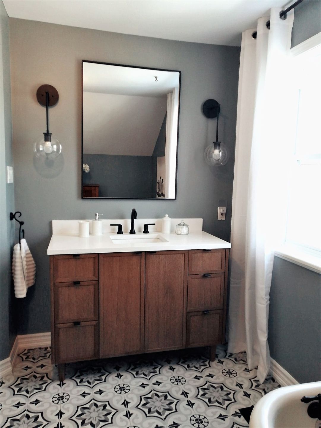 Customer photo review of Cape Breton 48" Mid Century Oak Bathroom Vanity