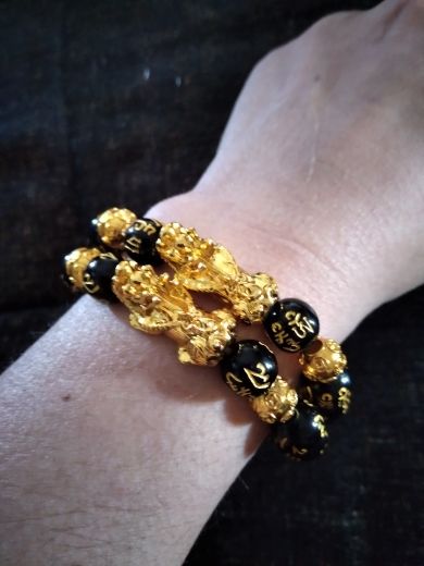Customer photo review of Pi Xiu Schwarzer Obsidian Armband
