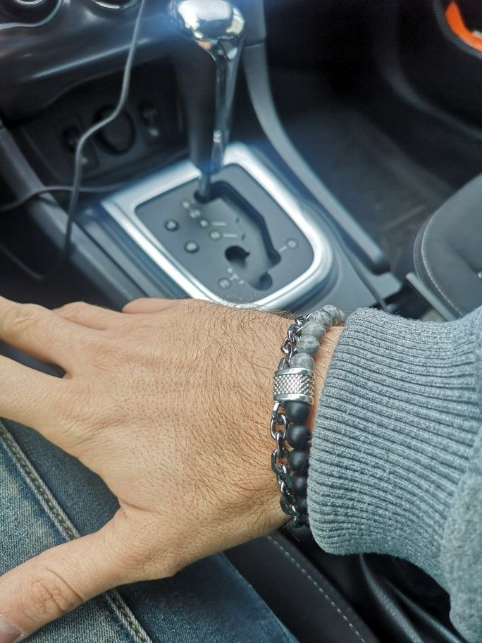 Customer photo review of Jaspis Perlenarmband | Boho | Elegant | Herren