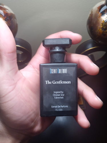 Customer photo review of The Gentleman