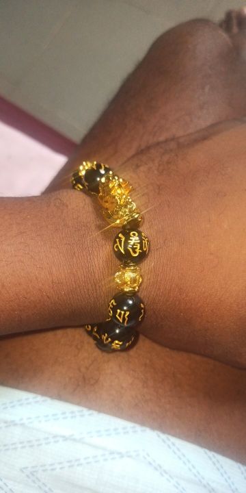 Customer photo review of Pi Xiu Schwarzer Obsidian Armband