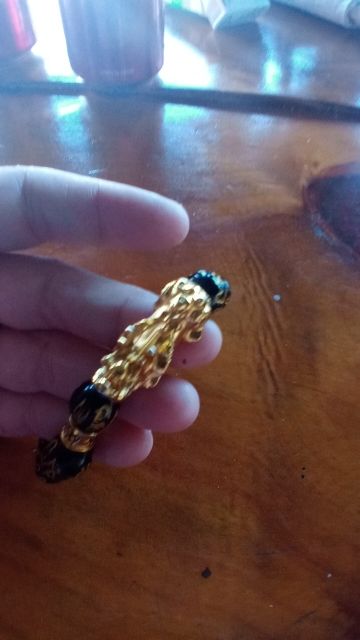 Customer photo review of Pi Xiu Schwarzer Obsidian Armband