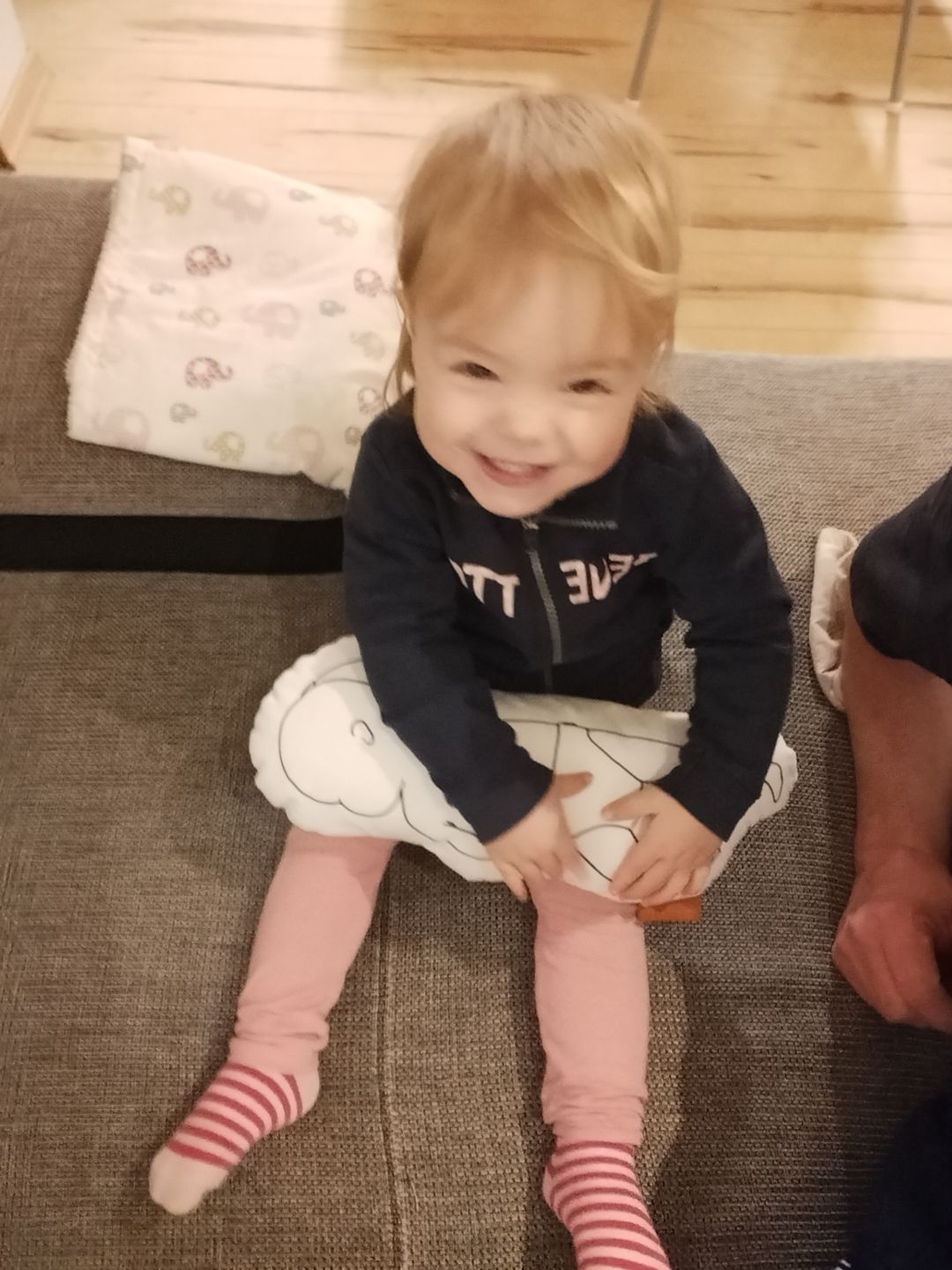 Customer photo review of BABYKISSEN CLASSY THREE