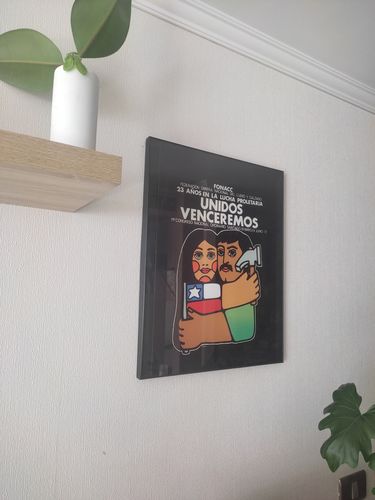 Customer photo review of Afiche "Unidos venceremos"
