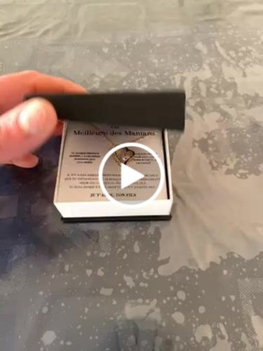 Customer video review of Collier Amour Éternel - À la meilleure des mamans - Je t'aime, Ton fils