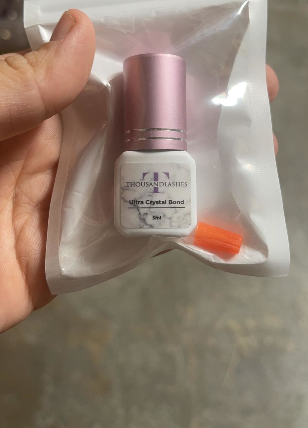 Customer photo review of EYELASH EXTENSION GLUE: THOUSANDLASHES’ ULTRA CRYSTAL BOND