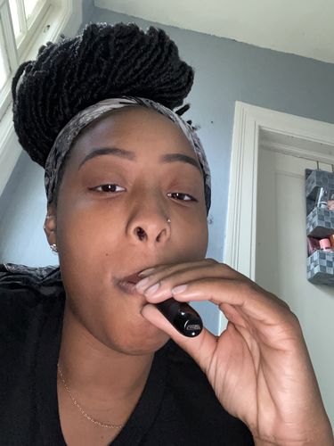 Customer photo review of DELTA 8 SOUR DIESEL DISPOSABLE VAPE