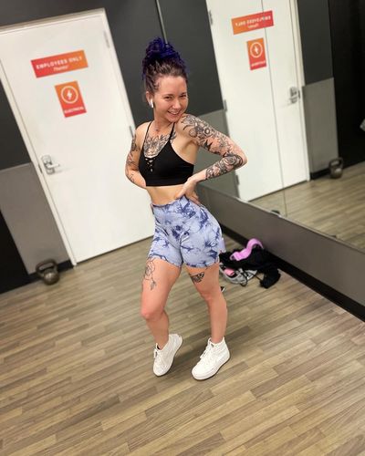 Customer photo review of Sky Blue Marble Scrunch Butt Biker Shorts