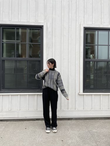 Customer photo review of Antonio Leo Knit Sweater Size Large Fits M