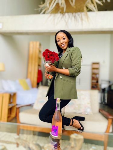 Customer photo review of CHLOE - Peruvian 13x4 Lace Front Wig