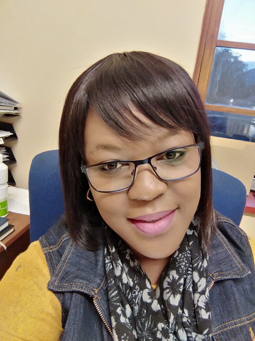 Customer photo review of Brazilian Blush Bob 12" & Straight Fringe Bob 8" Combo
