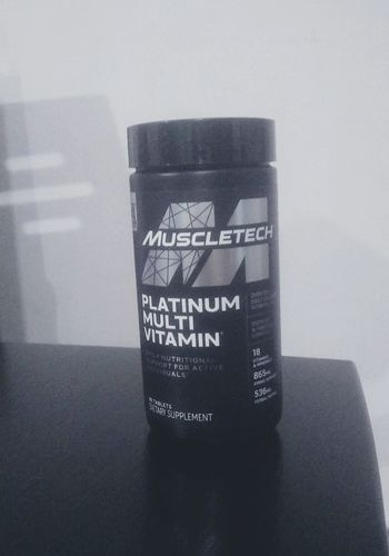 Customer photo review of Multivitaminico Platinum Muscletech