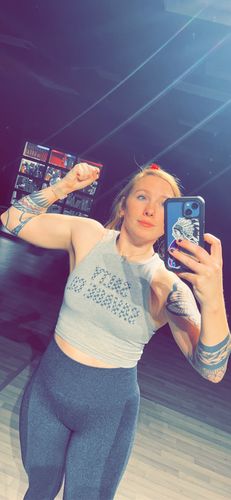 Customer photo review of Salty Savage™ Ladies Checkered Print Logo High Neck Sleeveless Crop Tank | Gray