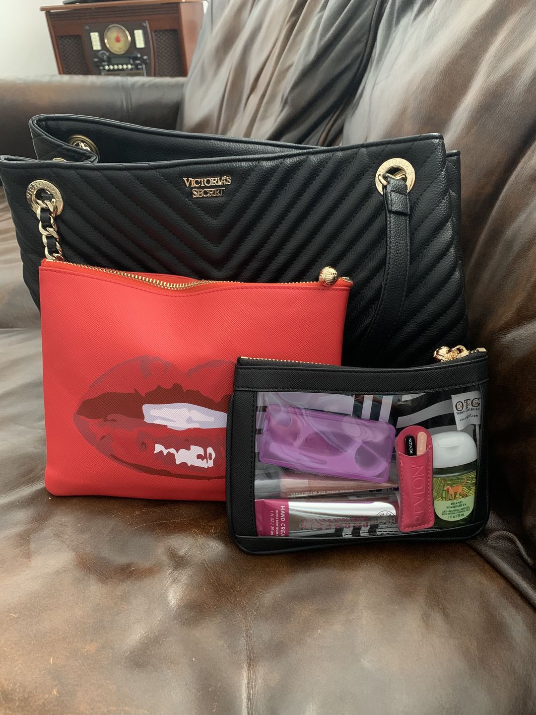 Customer photo review of {O}verly {O}rganized Bag Club