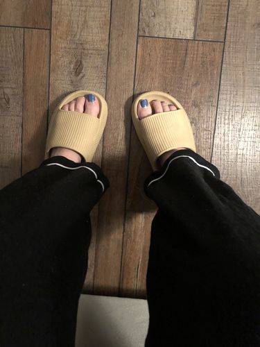 Despina D. review of Cloud Slides image 1 out of 1