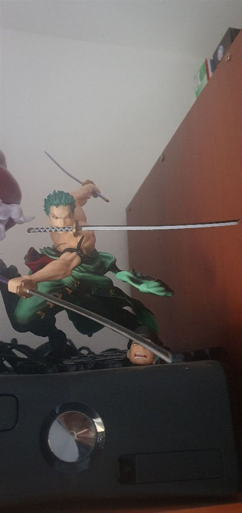 Customer photo review of Roronoa Zoro Santoryu - Action Figure