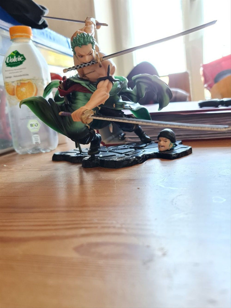 Customer photo review of Roronoa Zoro Santoryu - Action Figure