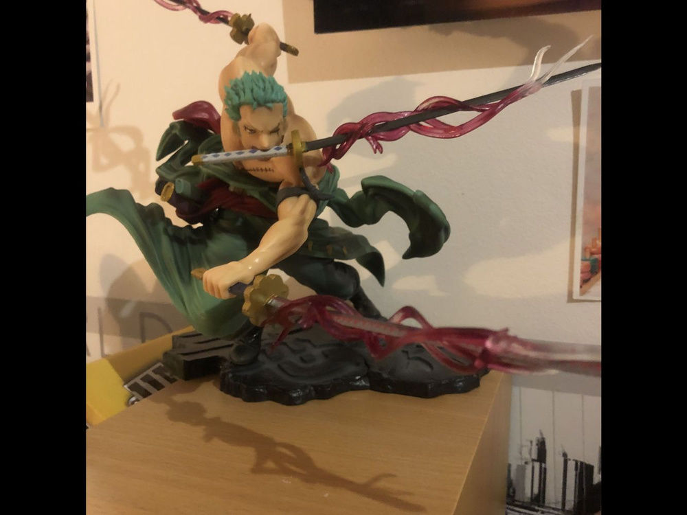 Customer photo review of Roronoa Zoro Santoryu - Action Figure