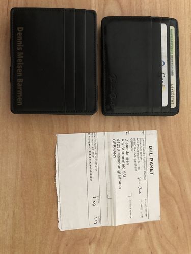 Customer photo review of Flap Boy Slim - Magic Wallet without Coin Pocket