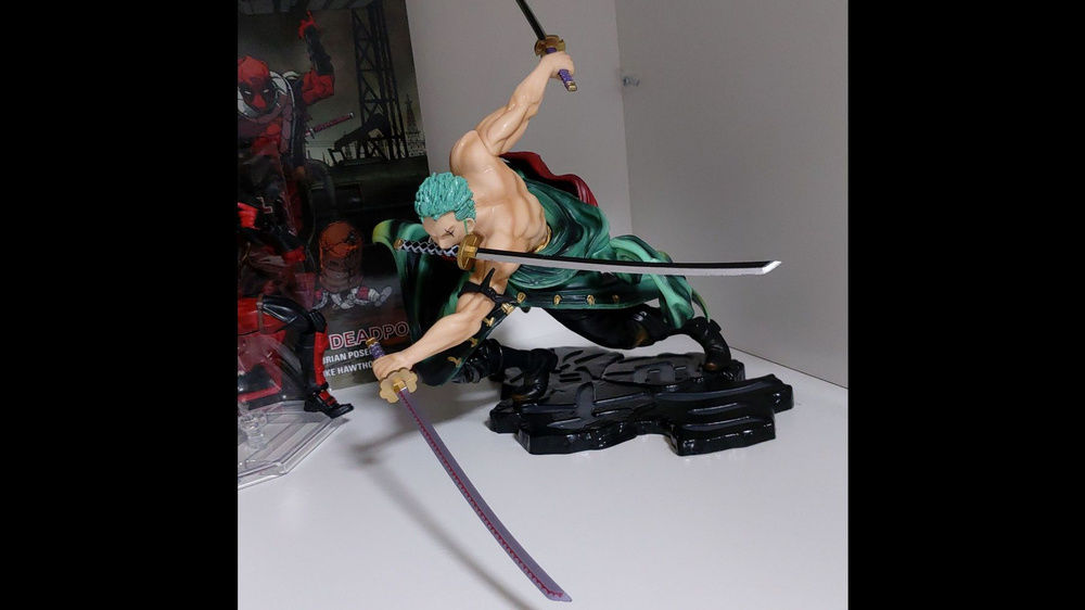 Customer photo review of Roronoa Zoro Santoryu - Action Figure