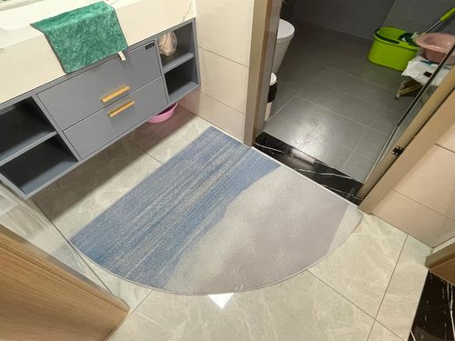 Customer photo review of Quarter Circle Area Rug，Corner Decorative Rug