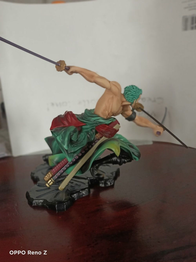 Customer photo review of Roronoa Zoro Santoryu - Action Figure