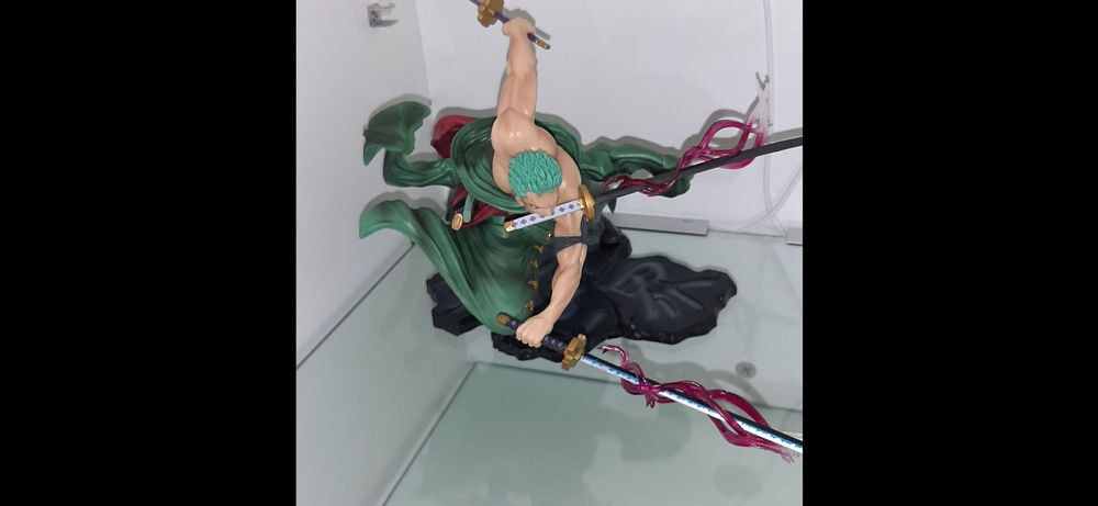 Customer photo review of Roronoa Zoro Santoryu - Action Figure