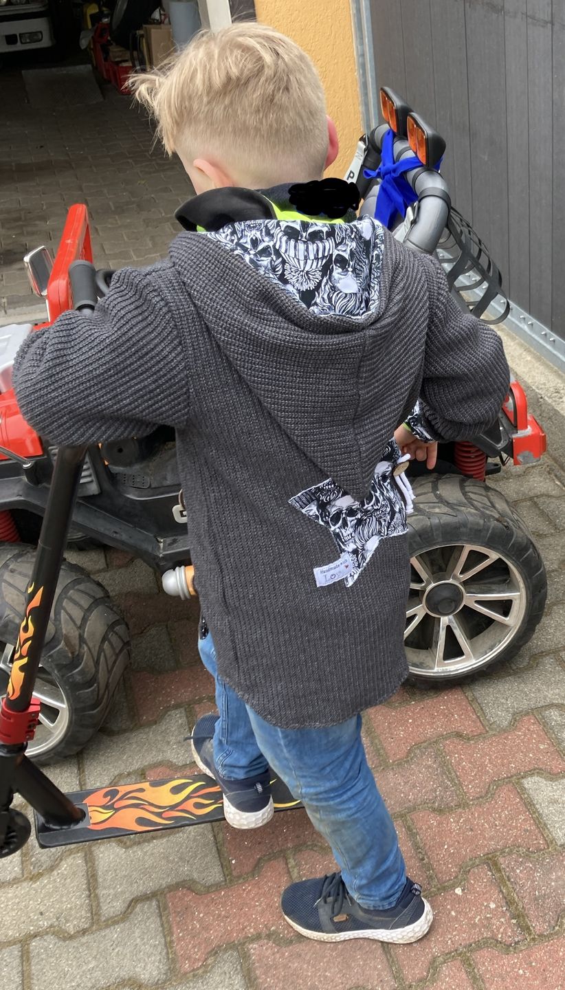 Customer photo review of Atelier MiaMia - Kaputzenjacke Baby Kind Größe 50-140 Grobstrick Jacke Limitiert !! Grobstrick Grau J12
