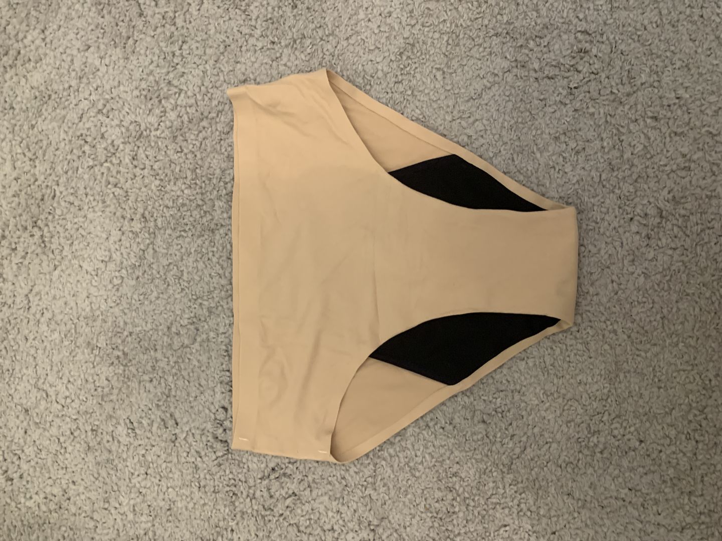Customer photo review of Culotte Menstruelle Nina sans coutures (taille haute)
