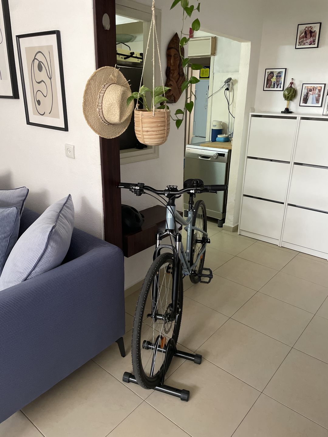 Customer photo review of מתקן חנייה לאופניים מעמד לאופניים מודולרי לבית או לחנות מתאים לתקן בניה ירוקה